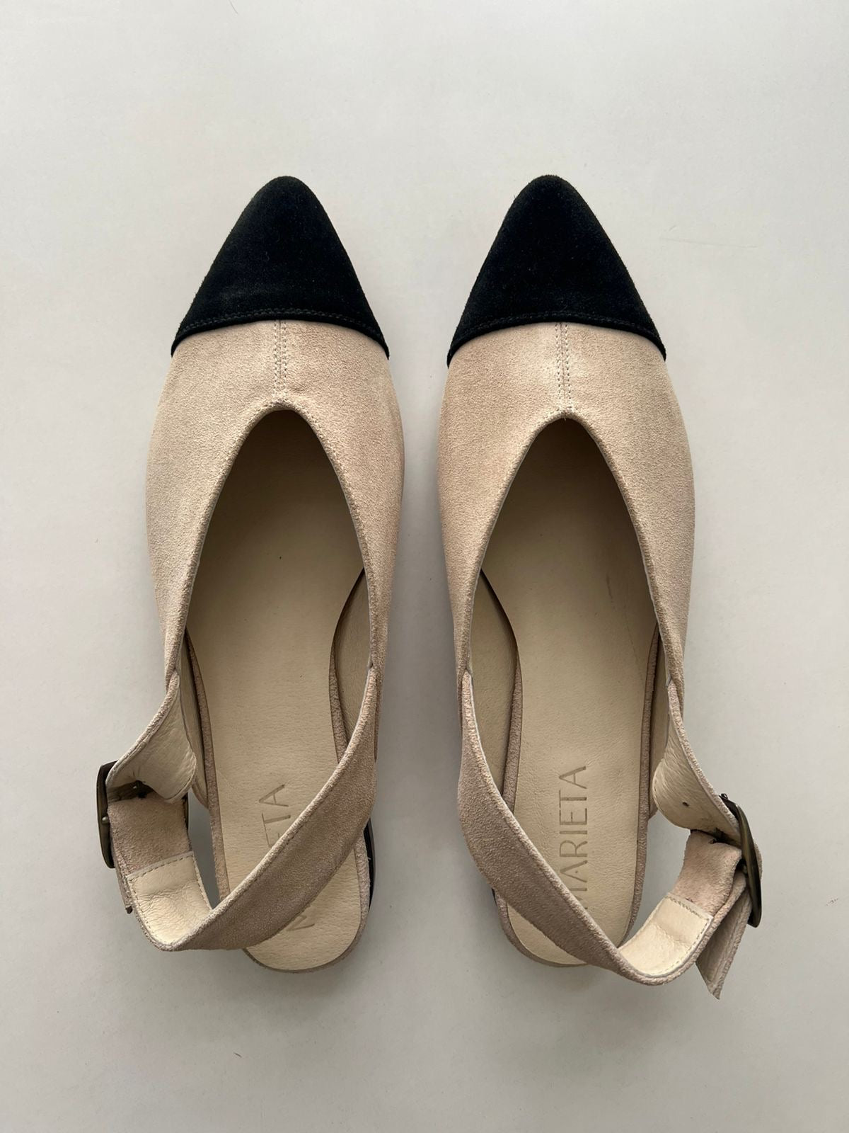 Puntilla Valentina Blanco/Negro