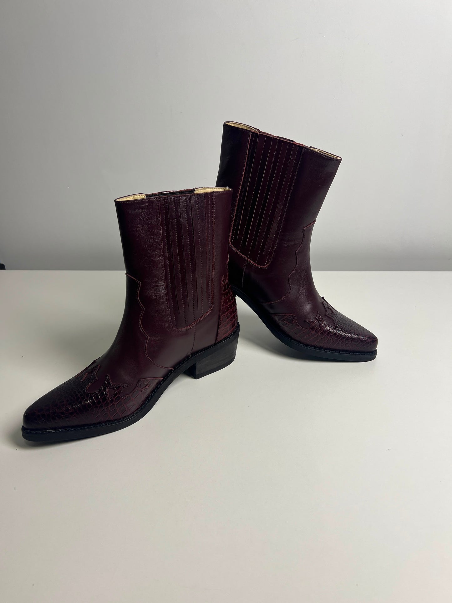 Botin Juana Burbundy