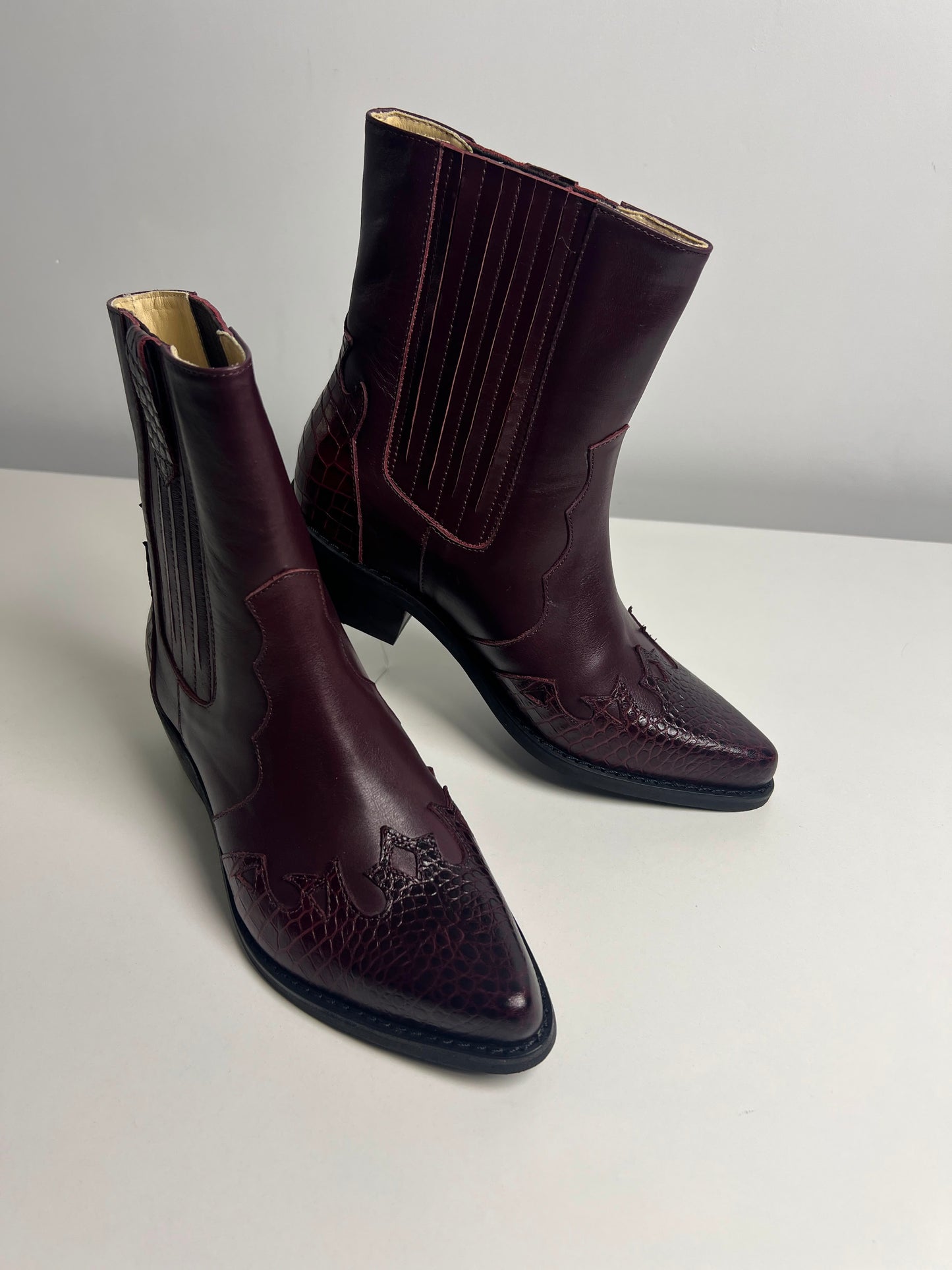 Botin Juana Burbundy