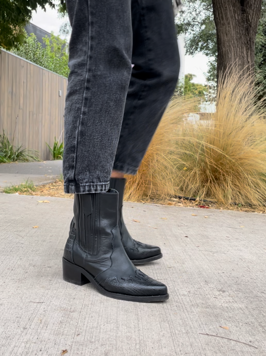 Botin Juana Negro