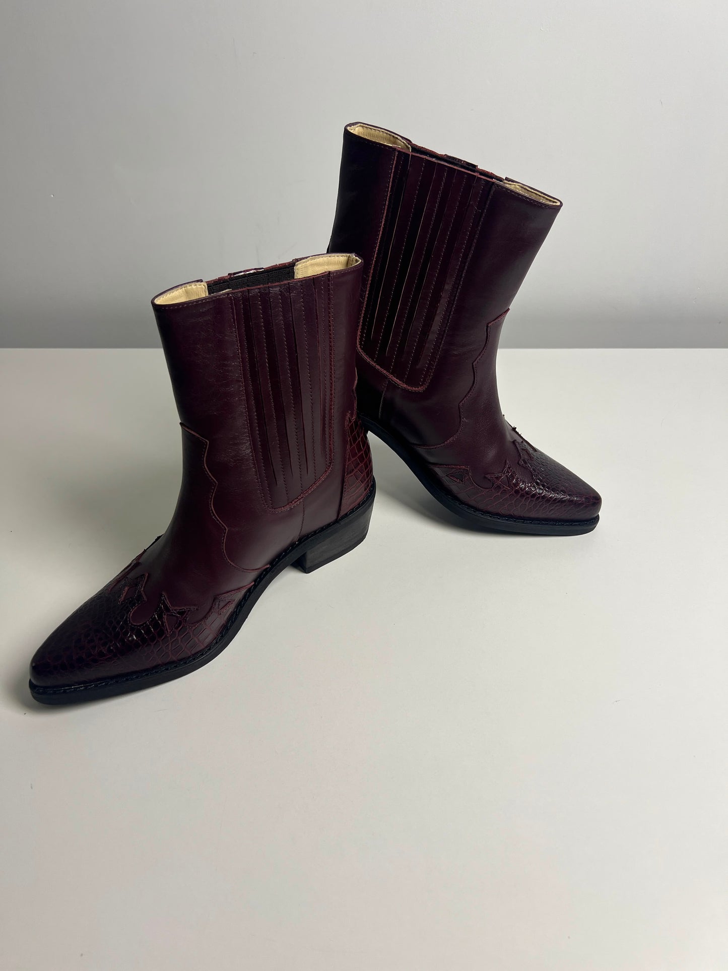 Botin Juana Burbundy